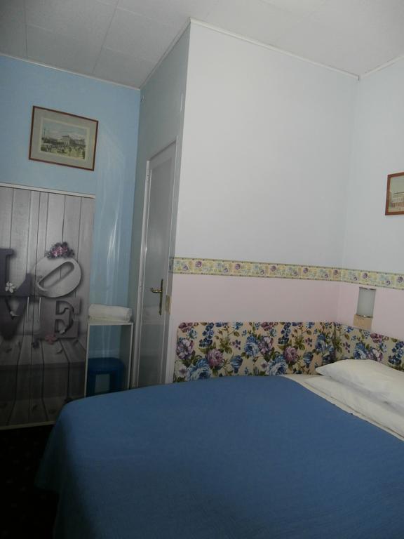 Albergo Junior Padova Pokoj fotografie