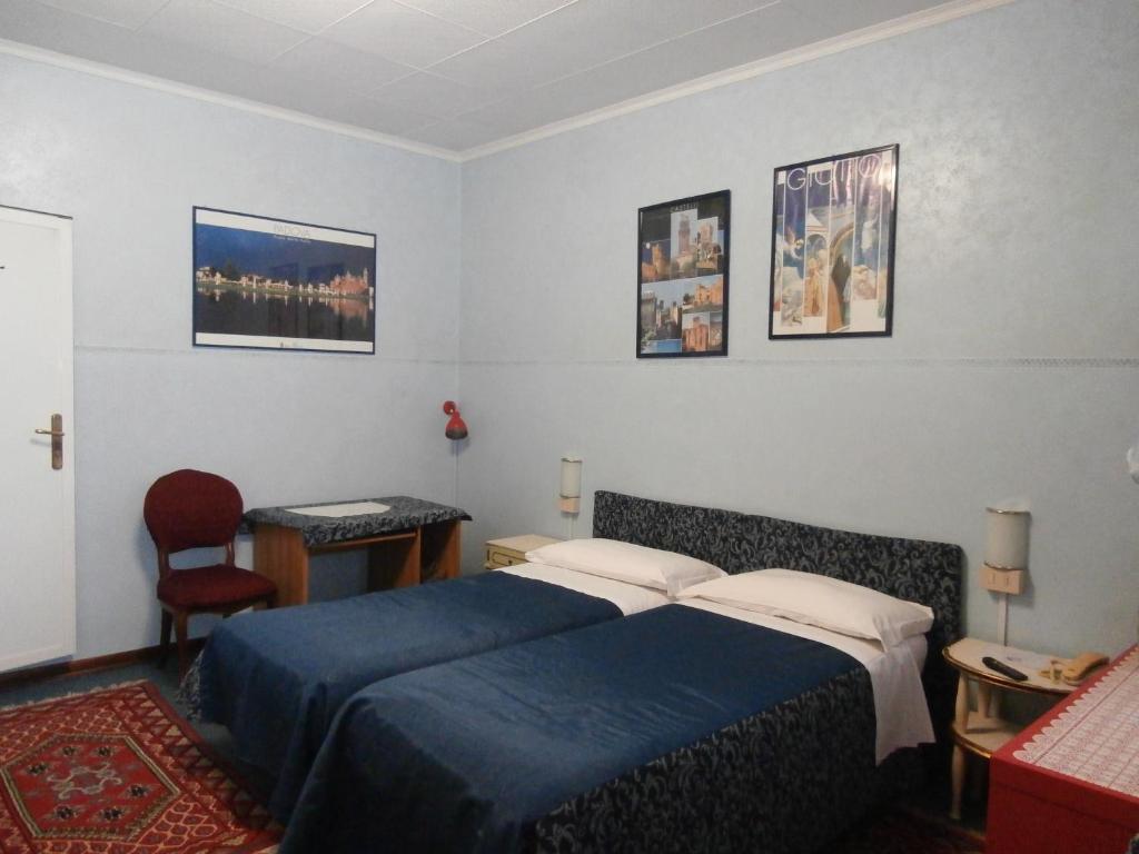 Albergo Junior Padova Pokoj fotografie